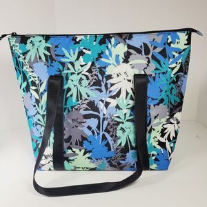 Vera Bradley Large Insulated Tote Cooler Bag Blue Floral Rain Forest Canopy